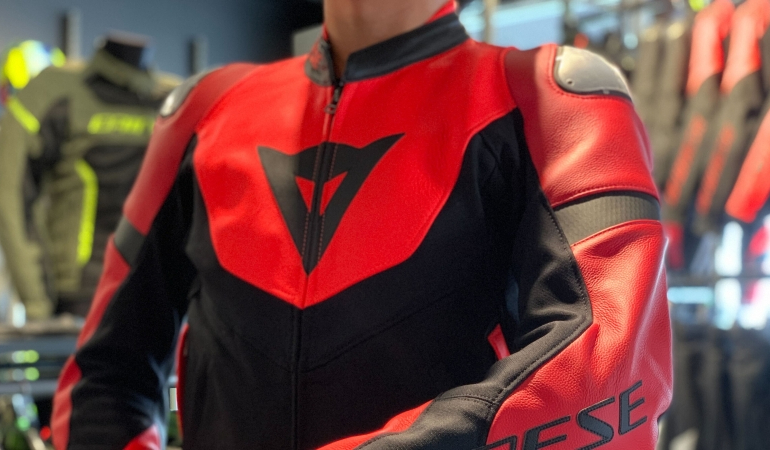 ダイネーゼの新作レザージャケット『IPERATTIVA LEATHER-TEX JACKET